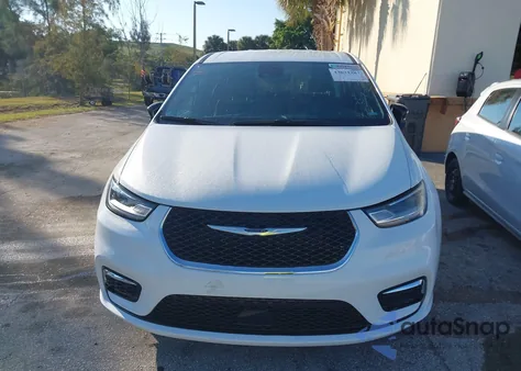 2026 Chrysler Pacifica Select z USA, uszkodzony, nr VIN 2C4RC1BG1TR174779